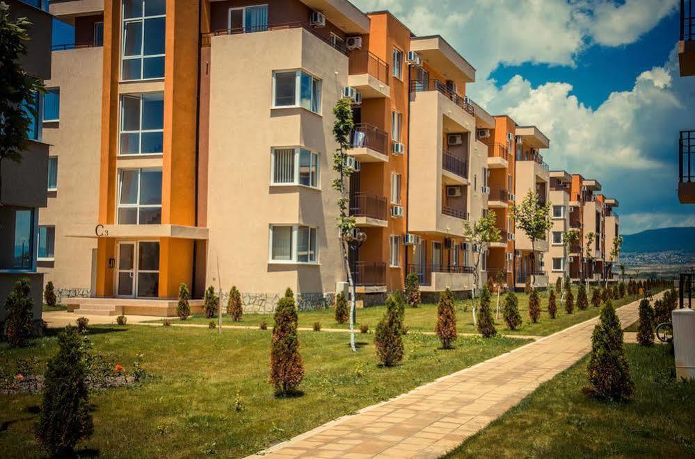 Holiday Fort Golf Club Солнечный берег Экстерьер фото