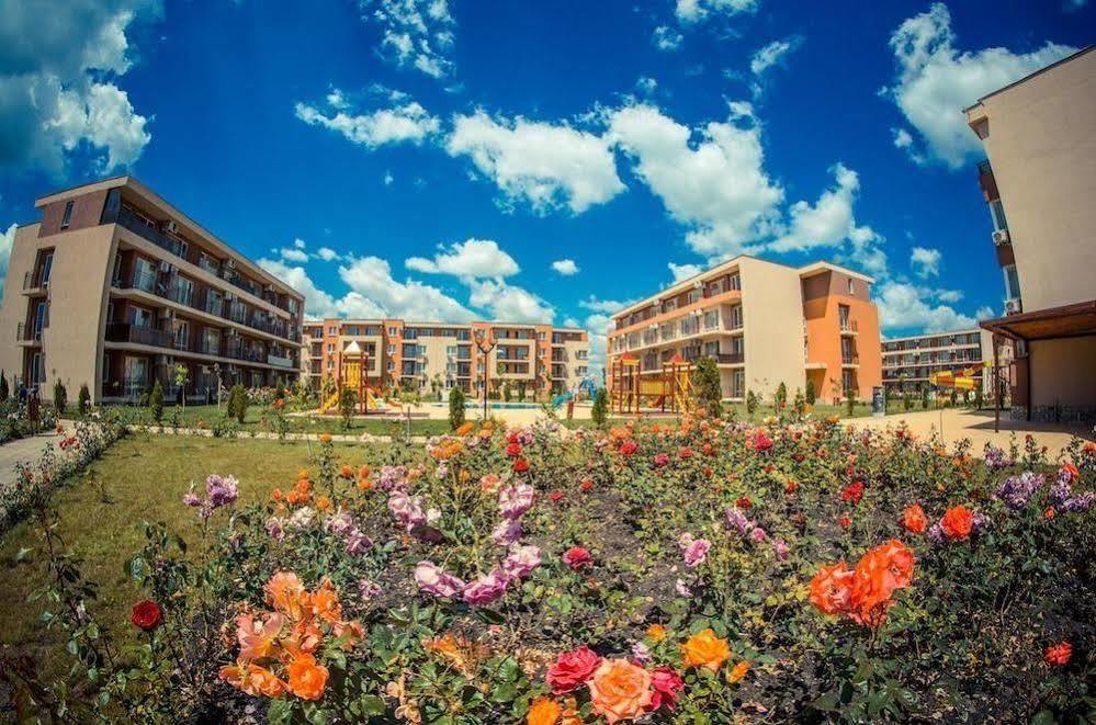 Holiday Fort Golf Club Солнечный берег Экстерьер фото